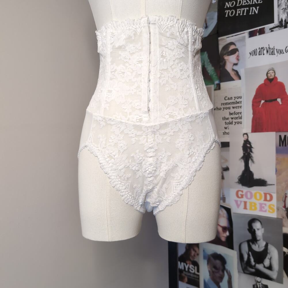 White Lace lingerie Shapewear Coquette